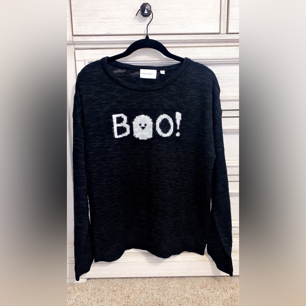 Mia and Tess Halloween sweater size large